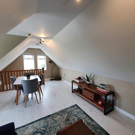 Beautiful 2 Bedroom Guest House With Private Pool In Lacock, Wiltshire Exterior foto