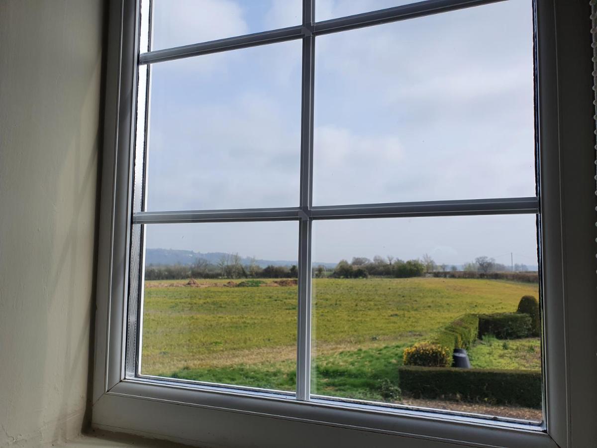 Beautiful 2 Bedroom Guest House With Private Pool In Lacock, Wiltshire Exterior foto